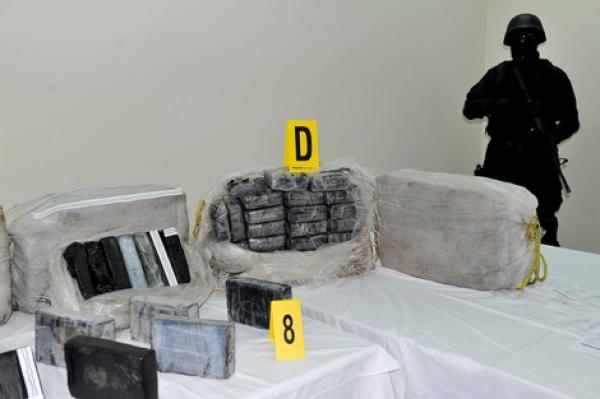 ضربة معلم .. الأمن المغربي يضبط كمية قياسية من الكوكايين بين واد الشراط و الناظور ويعتقل 10 أشخاص