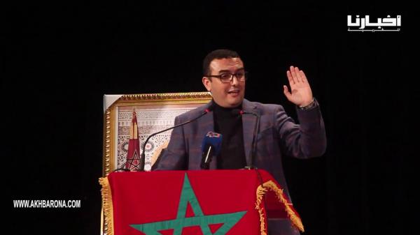 أمكراز يرد على تصريح "أخنوش" بخصوص "إعادة تربية المغاربة"