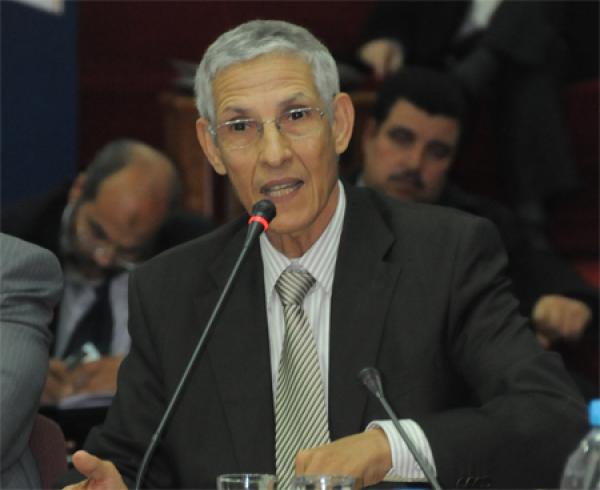 الداودي يضبط موظفة في السلم 11 تستفيد من منحة الماستر