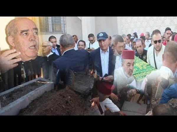 حشد غفير يشيع جثمان الكولونيل والوزير السابق عبد الله القادري وغياب أبرز الوجوه السياسية