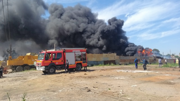 حريق مهول يلتهم أحد أكبر أسواق المتلاشيات بالمغرب