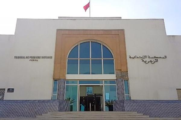 وكيل الملك بالمحكمة الزجرية يخرج عن صمته بخصوص ضبط نائب له رفقة محامية في وضعية لا أخلاقية