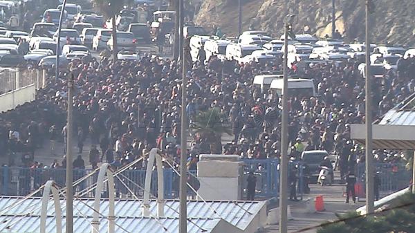 نايضة في الديوانة.. السلطات الاسبانية تفاجئ المغاربة بشروط صارمة من أجل دخول سبتة المحتلة وهذه مبرراتها (فيديو)