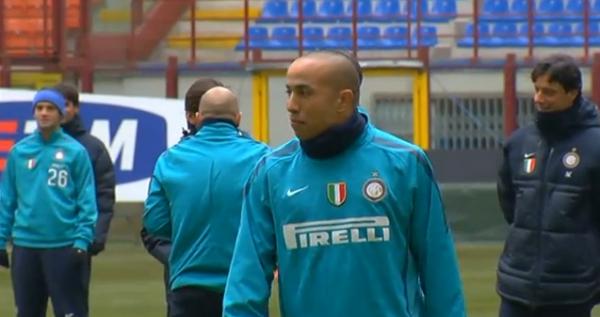 خرجة يصف قرار الشادلي بالخيانة ويرفض مصافحته