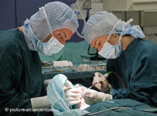 جراحة التجميل في المغرب: صراع ضد الزمن 