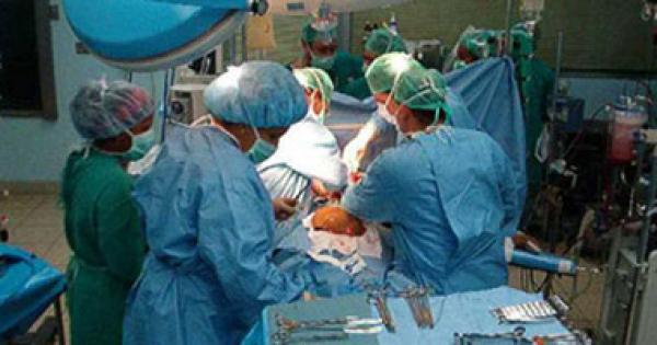 جنين يمكث في بطن أمه 35 عاما