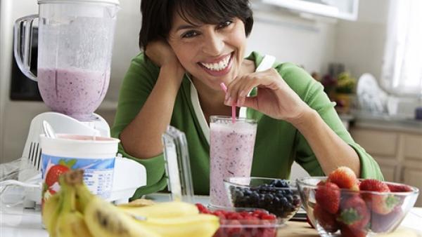 7 أطعمة تمنح جلدك الشباب والحيوية إلى الأبد