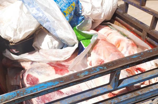 شرطي مرور يجنب كارثة صحية ويضبط دراجة "تريبورتور" محملة بلحوم فاسدة موجهة لبطون المغاربة!