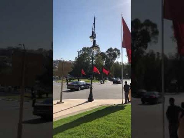 بالفيديو..موكب الملك محمد السادس في طريقه لتدشين قطار البراق الفائق السرعة بطنجة