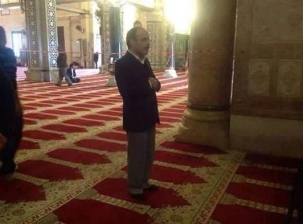 عضو في البيجيدي عن صلاة الياس العماري : " لست مستعدا لتصديق هذا الدجال ولو رأيته على باب الجنة"