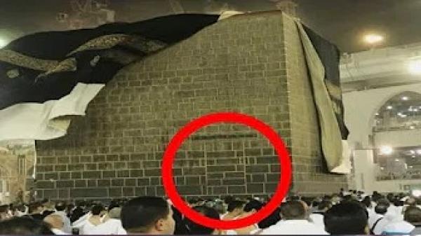 قصة باب الكعبة الثاني الذي ظهر في "المشهد المهيب"