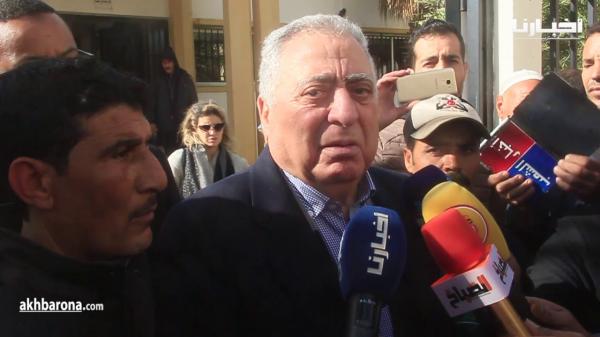 زيان: الجهوية ماعطات والو..وأخنوش يمشي يخلص الضريبة ديالو..والحسن الثاني غلط واعترف بالغلط