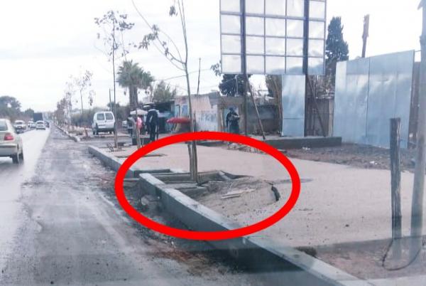 أمطار الخير تعري فضائح مشروع تهيئة شارع الحسن الثاني بالصخيرات