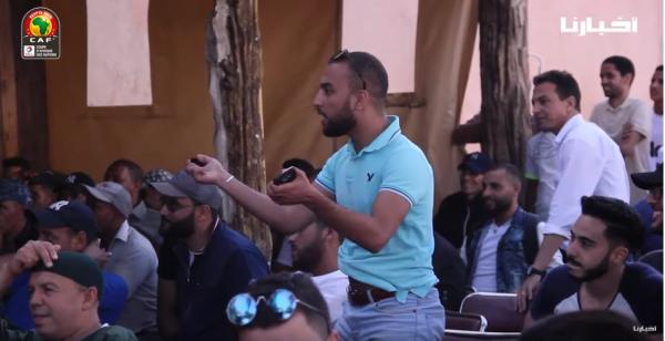 حسرة وغضب ..هكذا تفاعلت الجماهير المغربية مع مباراة المنتخب والبنين