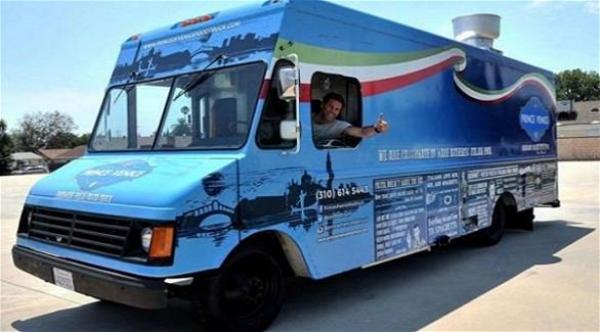 بالصور: آخر أمراء إيطاليا يبيع المعكرونة على شاحنة متنقلة