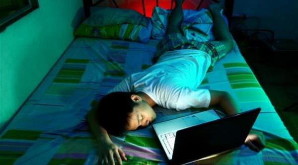 سهر المراهقين يسبب البدانة لاحقاً