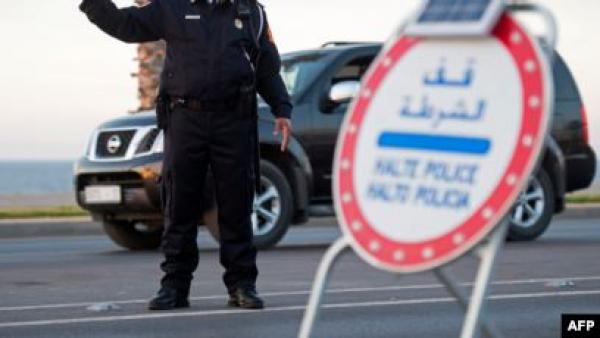 حدث بطنجة...سائق سيارة يصدم رجل أمن بنقطة مراقبة ويلوذ بالفرار