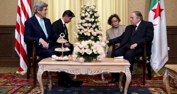 فضيحة جديدة في الجزائر : وكالة الأنباء الرسمية تزيف تصريحات كيري بشأن الانتخابات