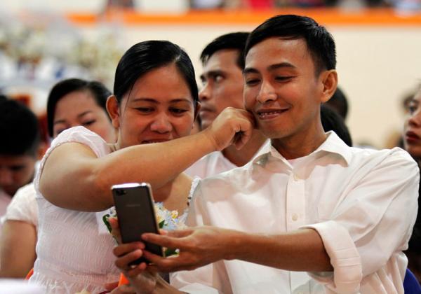 في الفلبين...إن كنت فقيرا فطلاقك من زوجتك غير ممكن