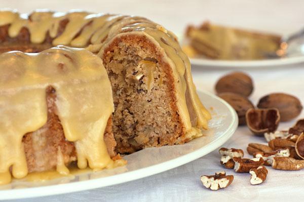 طريقة تحضير كيكة التفاح والجوز