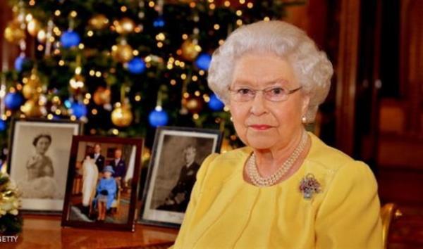 أول تغريدة لملكة بريطانيا على "تويتر"