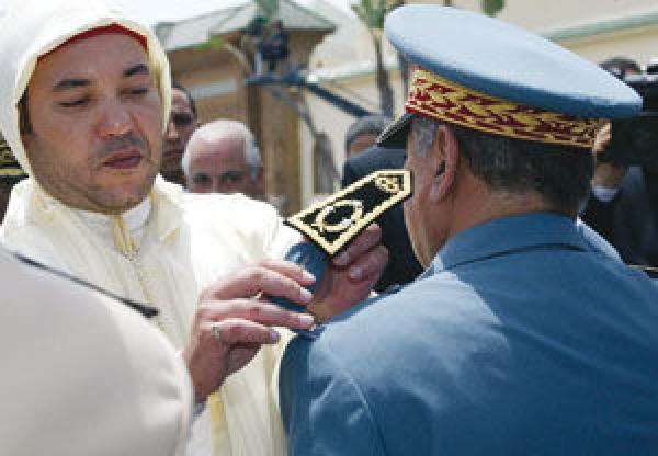 الملك يستقبل الجنرال عروب ويعينه مفتشا عاما للقوات المسلحة مكان عبد العزيز بناني