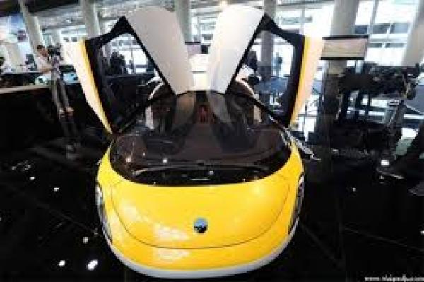 سيارة طائرة بأكثر من مليون دولار