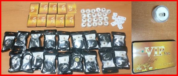 قبيل موعد امتحانات الباكالوريا.. أمن وجدة يوقف طالبين متورطين في ترويج أجهزة الكترونية خاصة بالغش