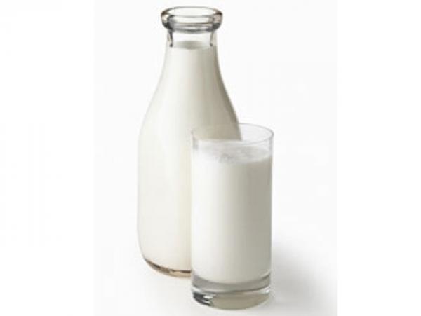 تناول اللبن يحمي من تطور سرطان القولون