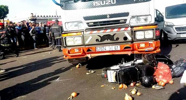 شاحنة بالبيضاء تدهس دراجة نارية وهذه حصيلة القتلى