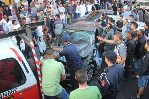 نجونا من فاجعة..."رموك" بدون فرامل بسطات يصطدم بـ6 سيارات قبل الإفطار وهذه التفاصيل(فيديو)