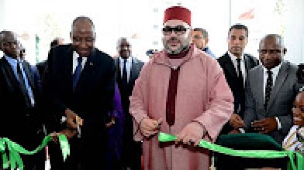 الملك يدشن مركز للتكوين الطبي بأبيدجان الإيفوارية