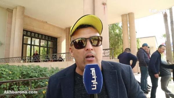 للإفراج عن مطالبهم العالقة.. عمال النظافة بوجدة يحتجون أمام مقر البلدية