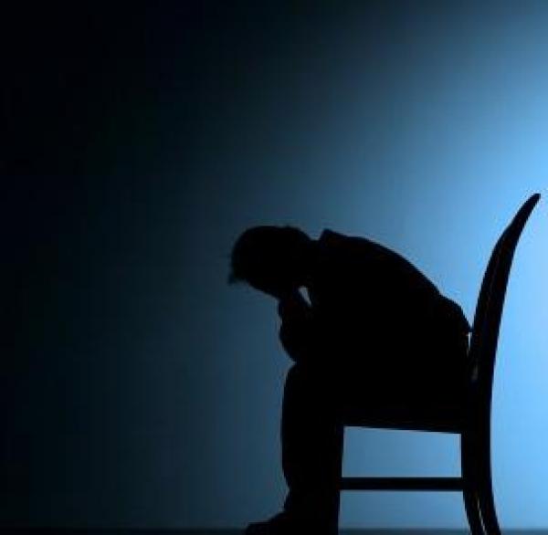 مشكلتي أنني أحبها 