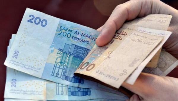 إقرار تعويضات تحفيزية جديدة لموظفي هذا القطاع تصل لـ18 ألف درهم سنويا.. التفاصيل