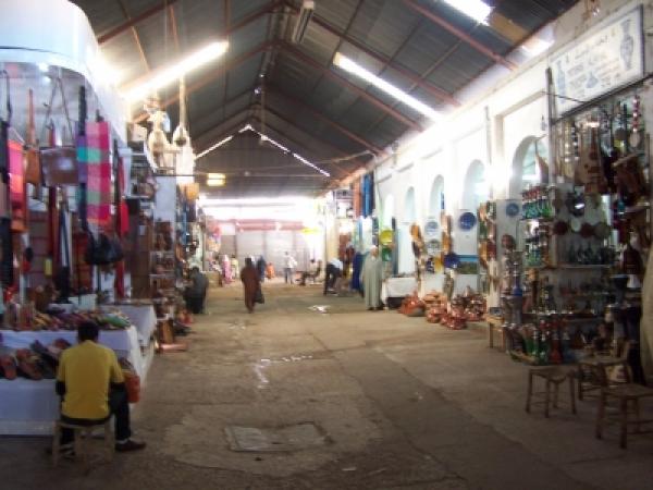 سوق الأحد باغادير: ثمة مايغري دائما