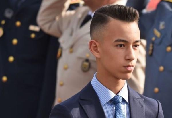 صحيفة "إلباييس" الإسبانية تكشف عن اهتمامات الأمير مولاي الحسن وهذا هو فريقه ولاعبه المفضل