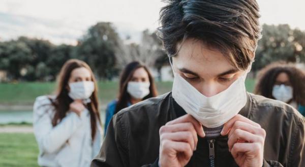 على عكس المتداول.. الشباب ما بين الـ18 و25 عاماً هم الأكثر عرضة للإصابة بكورونا