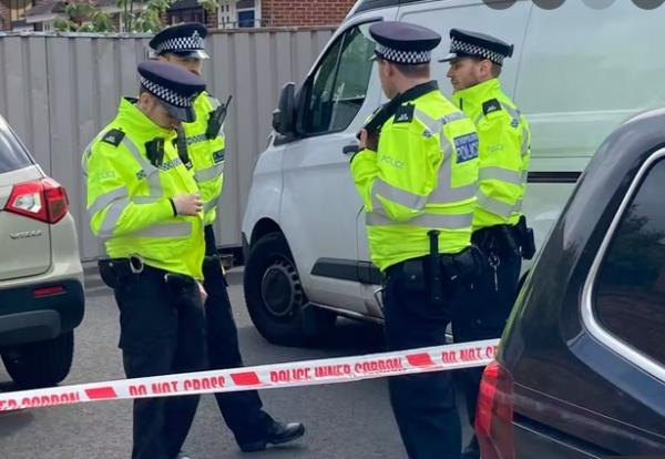 يطعن أربعة أفراد من أسرة واحدة حتى الموت فى جنوب شرق لندن