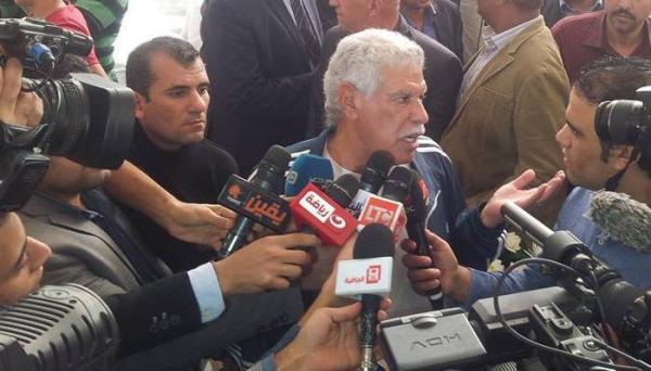 شحاتة في تصريح مثير: أغلقوا علي غرفة الفندق من أجل "تطفيشي" من المغرب !