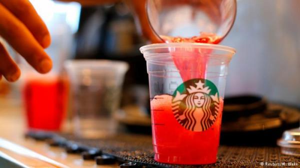 أمريكية تطالب "ستاربكس" بتعويض بملايين الدولارات