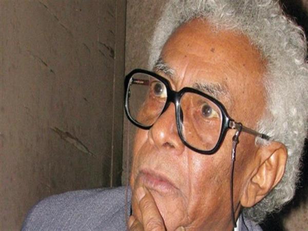 رحيل الأديب الكبير عبد الوهاب الأسواني عن عمر ناهز 84 سنة