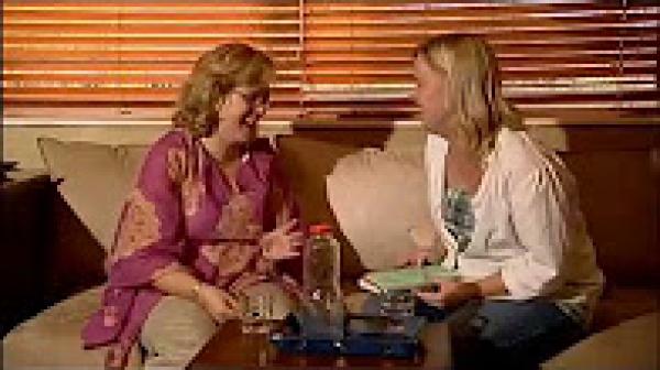 قصص مغاربة تزوجوا بأجنبيات فأسلموا وكانوا أفضل الزوجات تعرفوا قصصهم