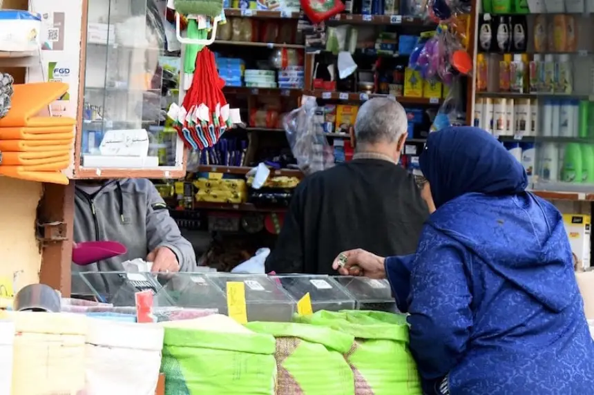 حكومة أخنوش تضخ 100 مليار درهم للحفاظ على استقرار أسعار المواد الأساسية