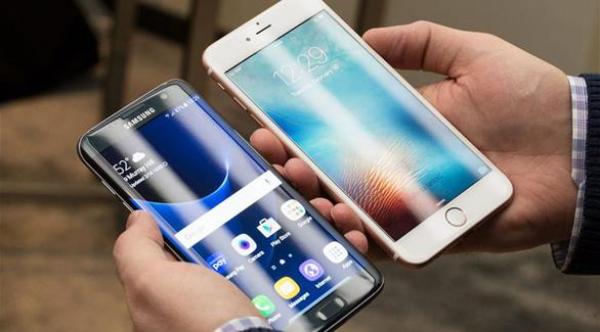 باحثون أمريكيون يفتحون هاتفاً ذكياً مغلقاً بصورة بصمة الأصابع