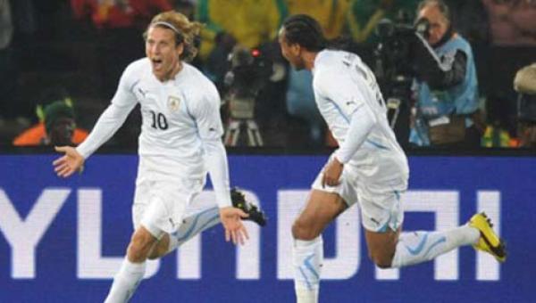 بعد مارادونا، الوصل الإماراتي يقترب من ضم فورلان بمبلغ خيالي