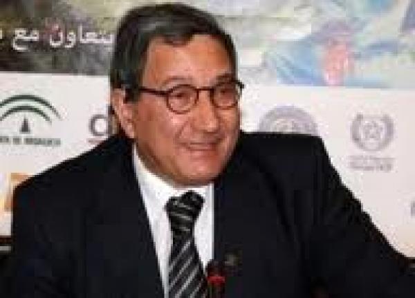 وزير الثقافة يختار الاستمرار في العبث الثقافي