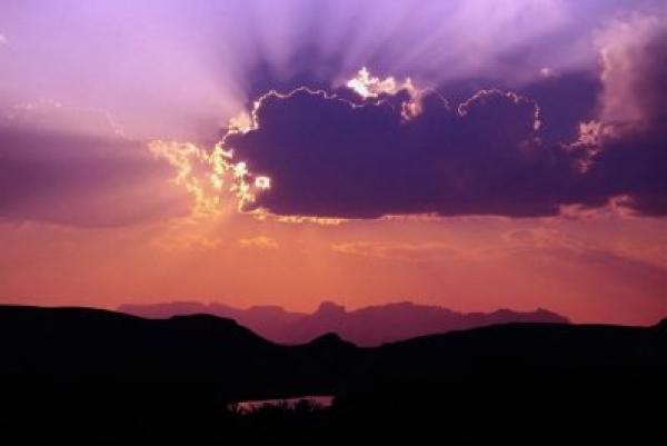 لماذا يبتلى الله أحبابه؟