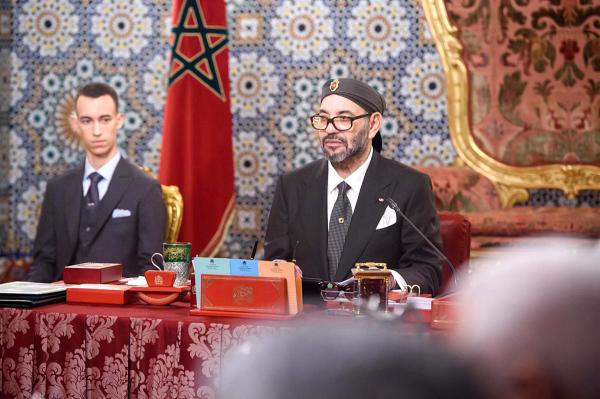 الملك محمد السادس يأمر بتسليم هبات مالية لأسر معوزة ومصابين بأمراض مزمنة بهاتين المدينتين