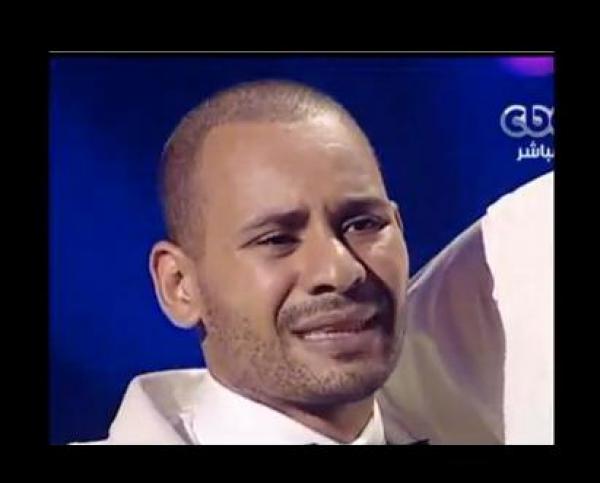لحظة اعلان محمد الريفى فائزا بالاكس فاكتور